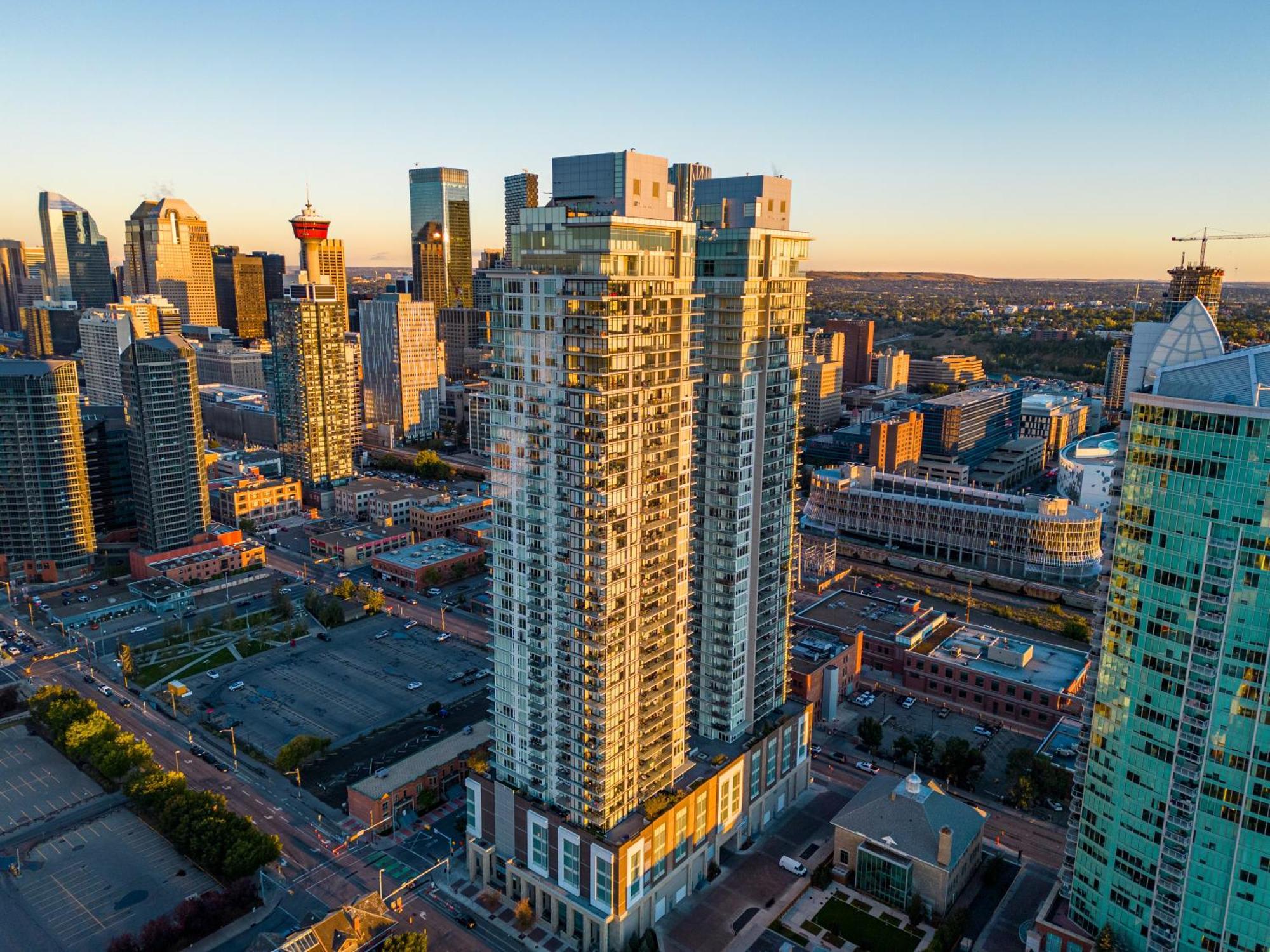 Modern Suite Calgary Downtown 5 Min Walk Stampede Zewnętrze zdjęcie
