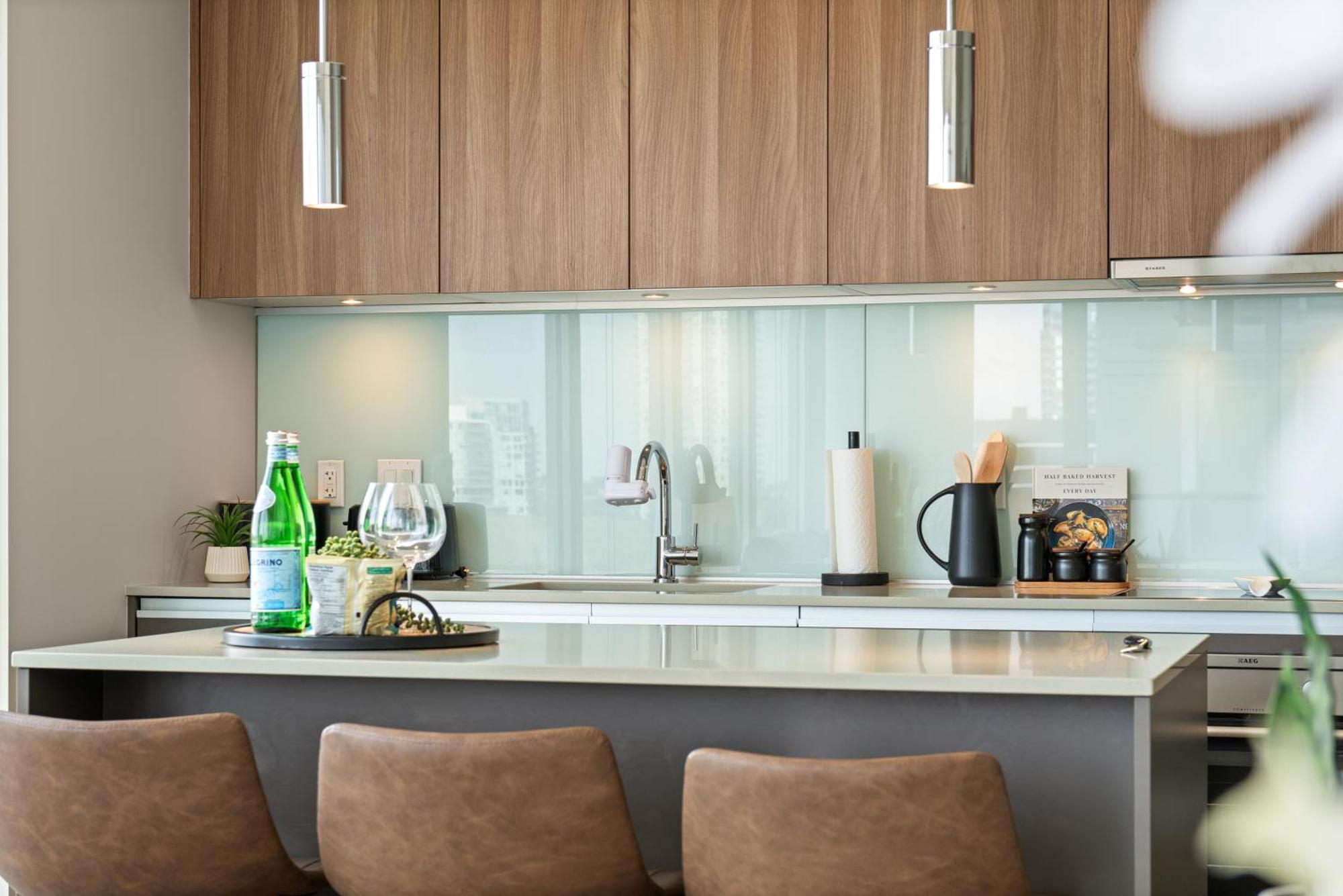 Modern Suite Calgary Downtown 5 Min Walk Stampede Zewnętrze zdjęcie