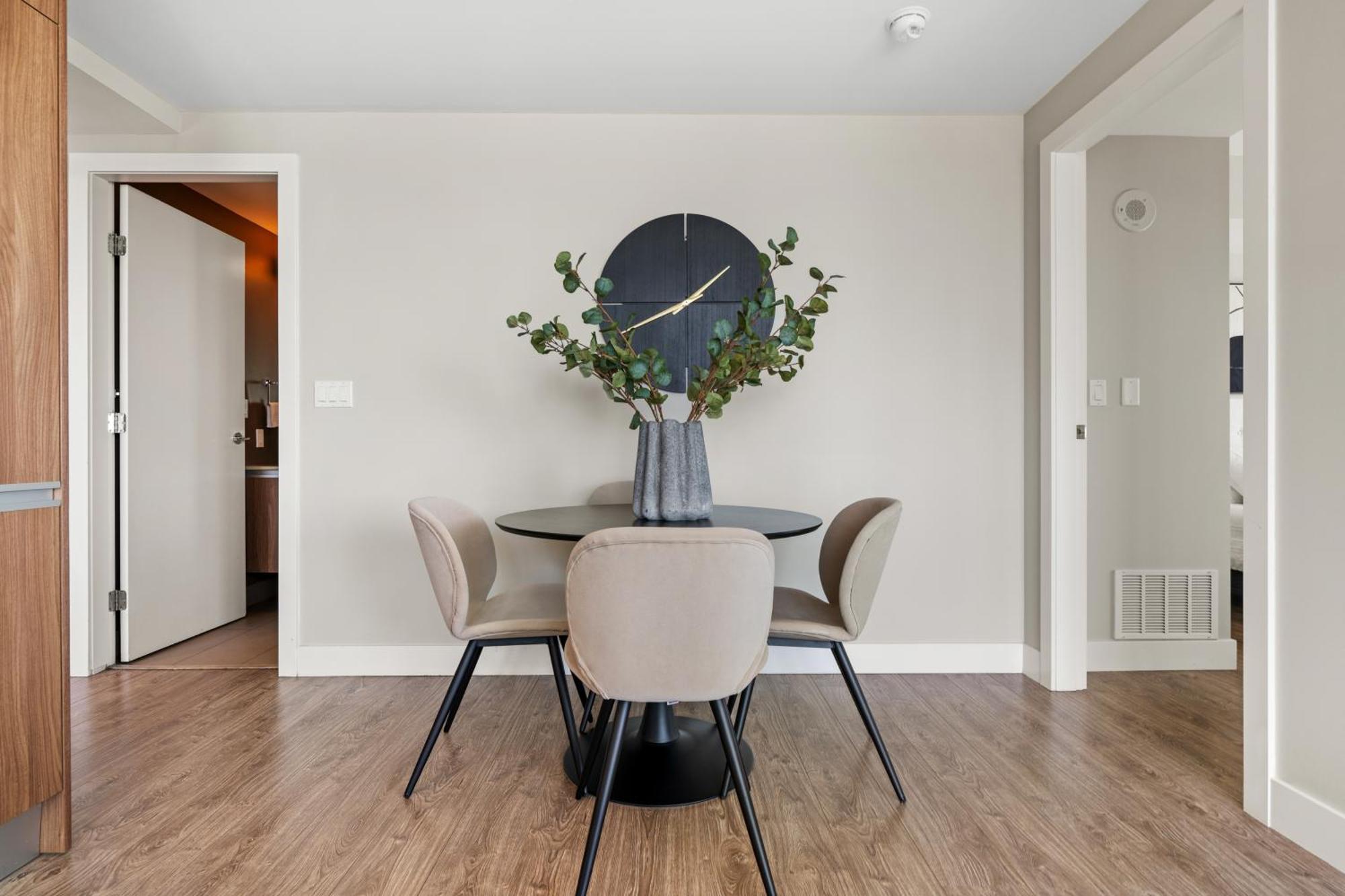 Modern Suite Calgary Downtown 5 Min Walk Stampede Zewnętrze zdjęcie